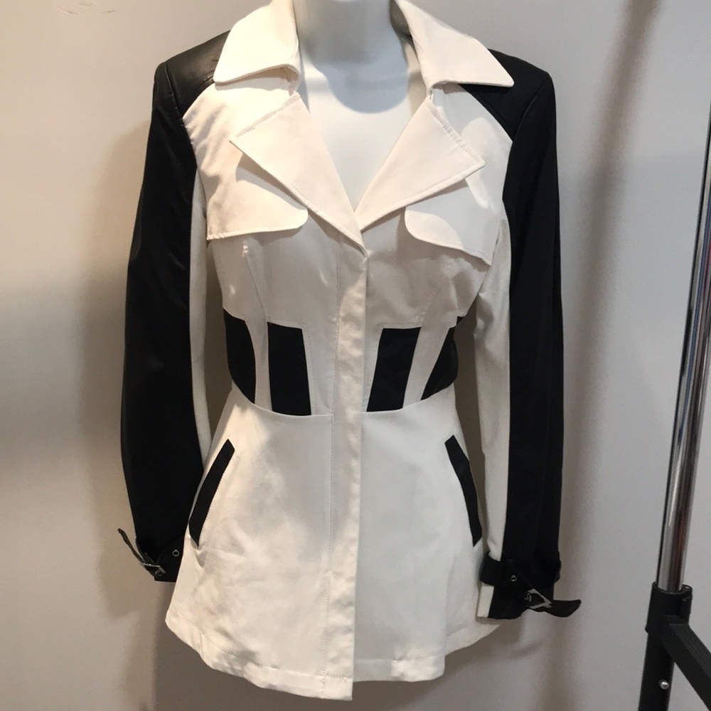 Bebe fitted trench style jacket.